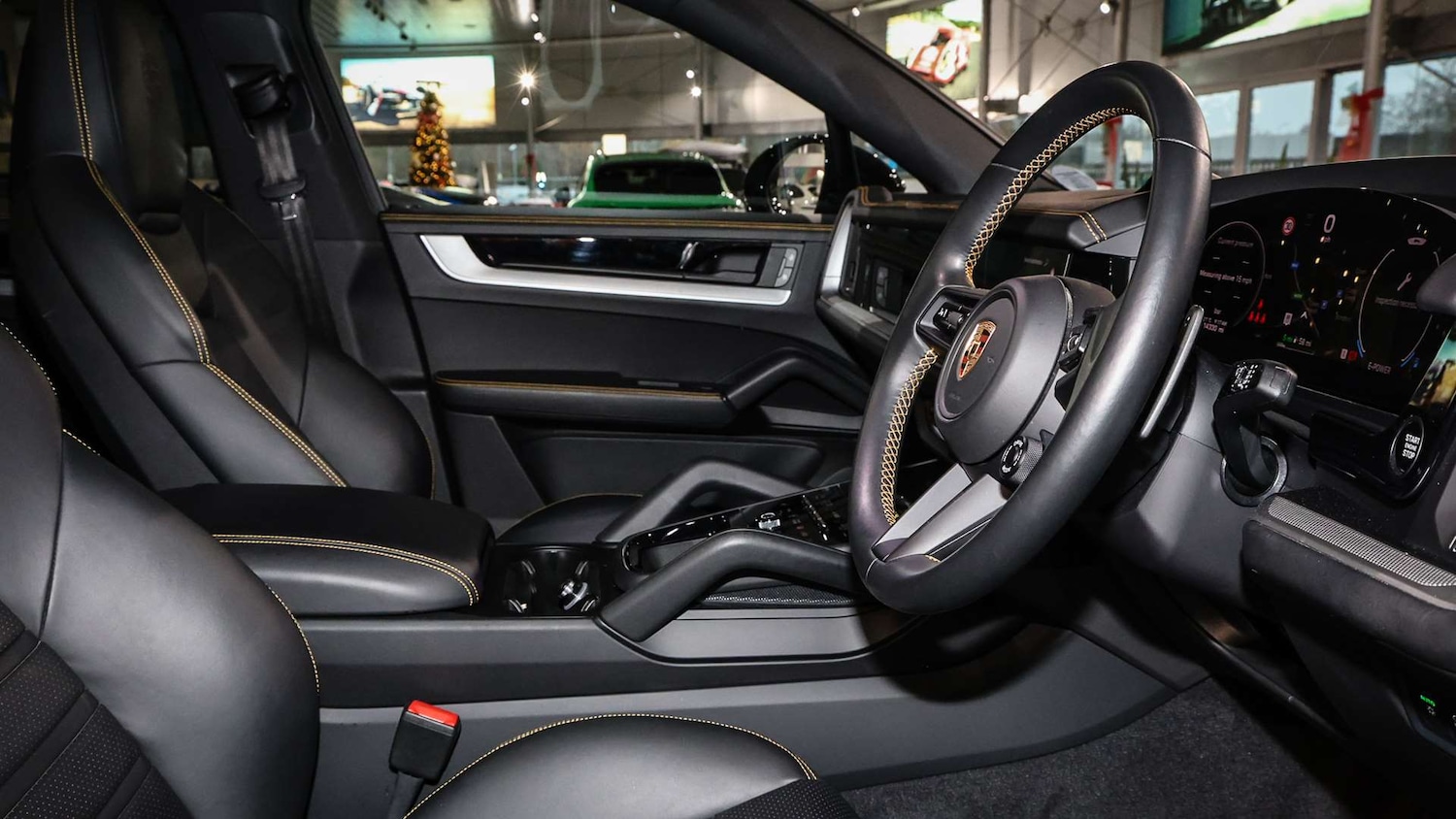 Used Porsche Cayenne 2023 for sale - 76916159: Photo 12