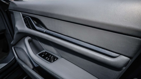 Used Porsche Taycan 2021 for sale - 75218101: Photo 27