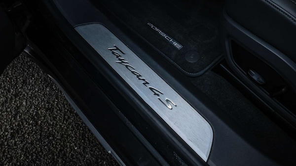 Used Porsche Taycan 2021 for sale - 75218101: Photo 28