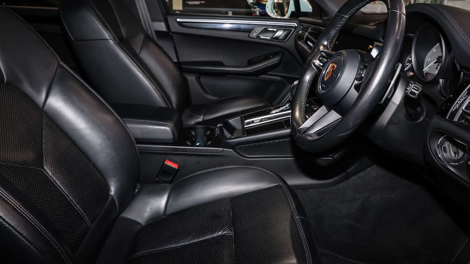 Used Porsche Macan 2022 for sale - 76875875: Photo 12