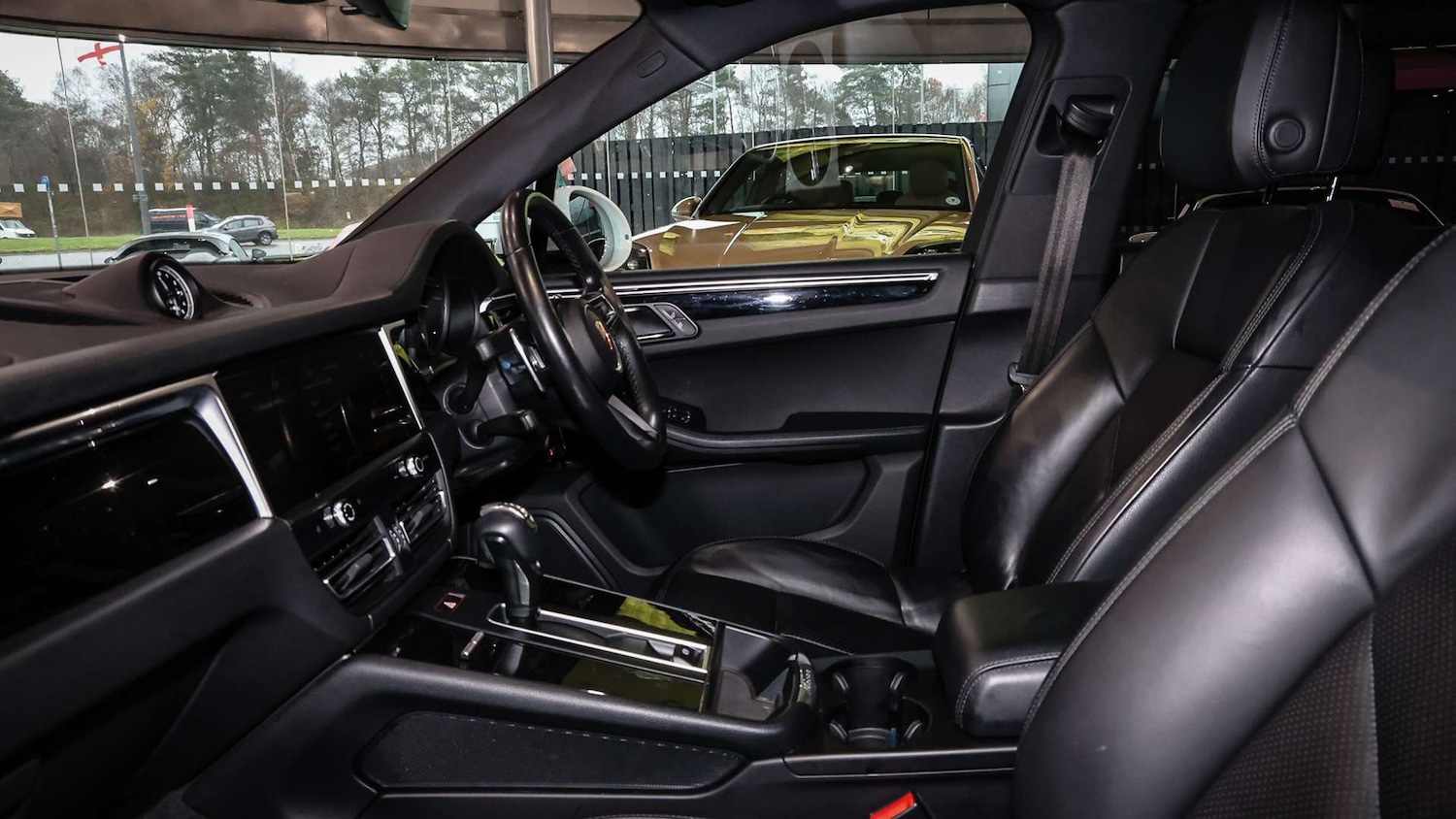 Used Porsche Macan 2022 for sale - 76875875: Photo 13