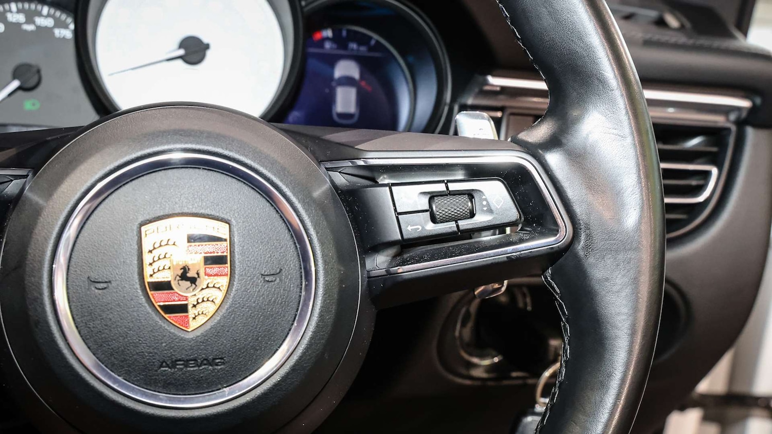 Used Porsche Macan 2022 for sale - 76875875: Photo 20