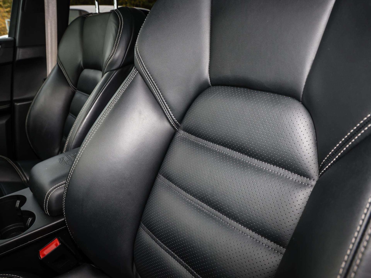 Used Porsche Macan 2023 for sale - 76339613: Photo 15