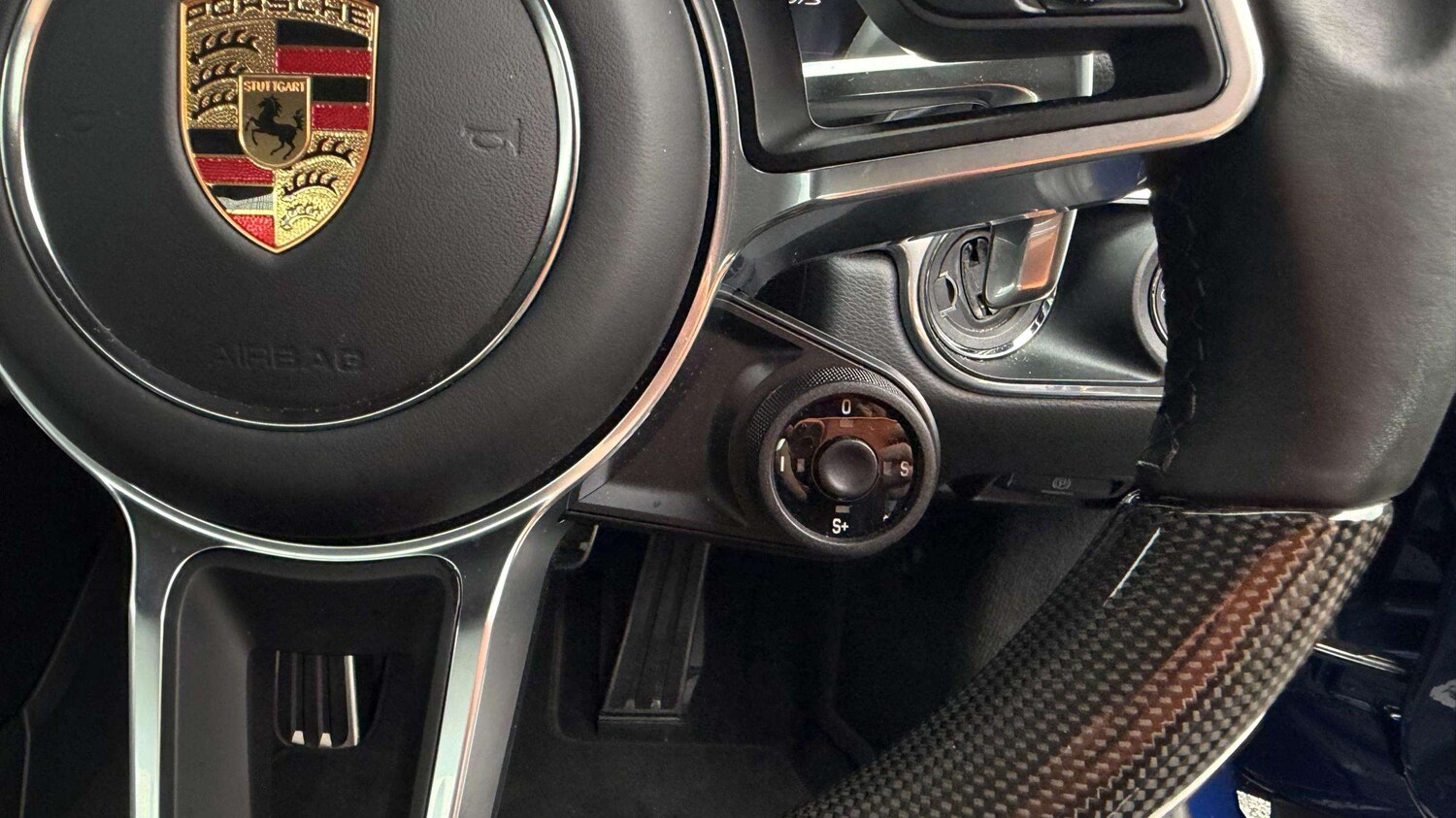 Used Porsche Cayman 2024 for sale - 77698840: Photo 12