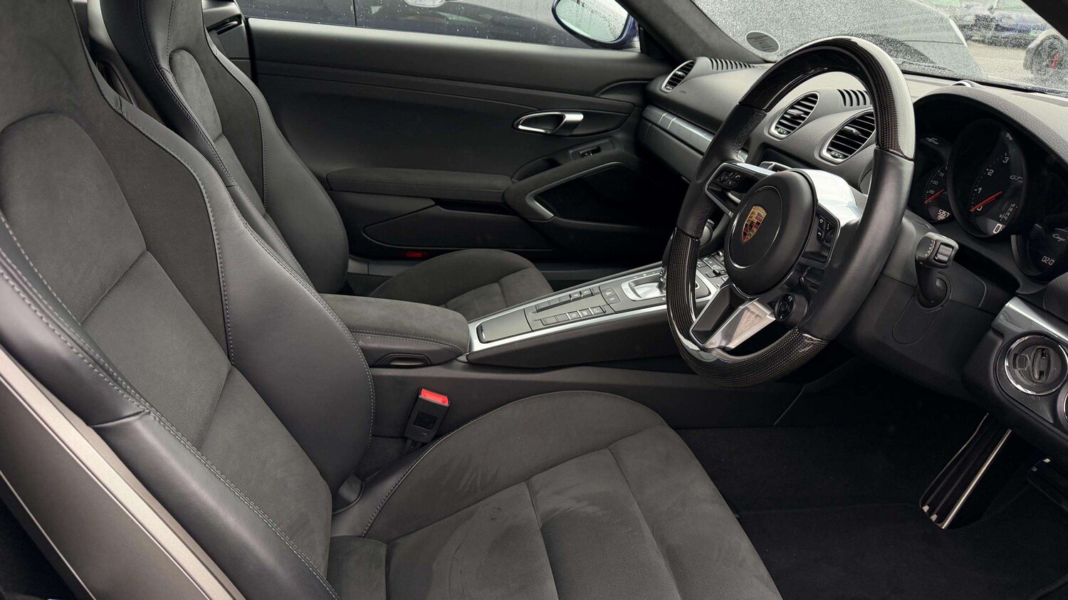 Used Porsche Cayman 2024 for sale - 77698840: Photo 21