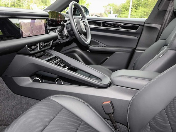 Used Porsche Macan 2025 for sale - 75249141: Photo 5