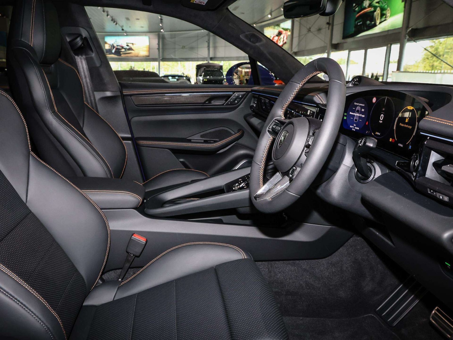 Used Porsche Macan 2025 for sale - 77164469: Photo 13