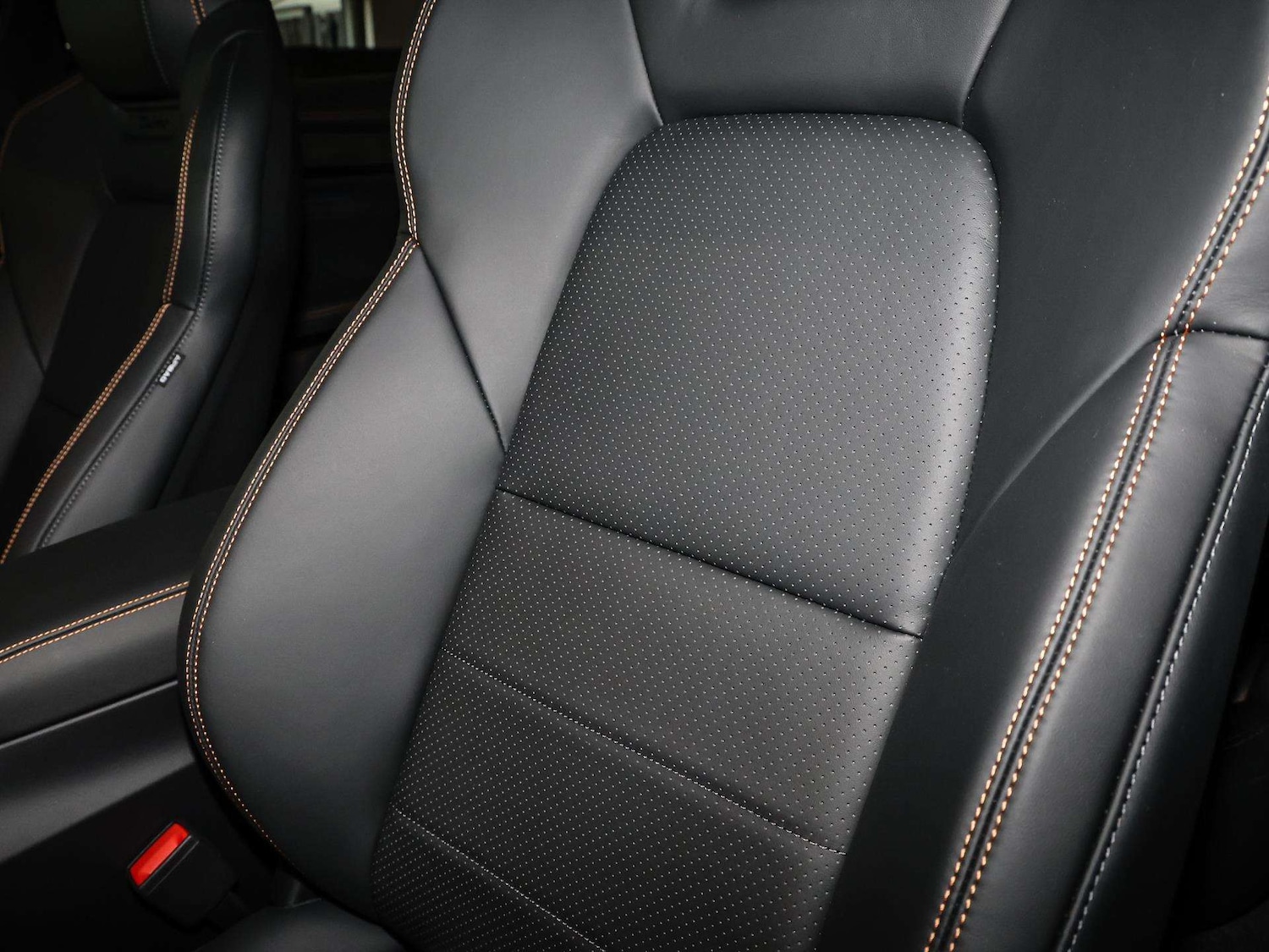 Used Porsche Macan 2025 for sale - 77164469: Photo 14