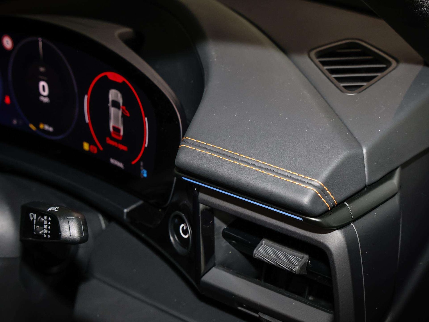 Used Porsche Macan 2025 for sale - 77164469: Photo 22