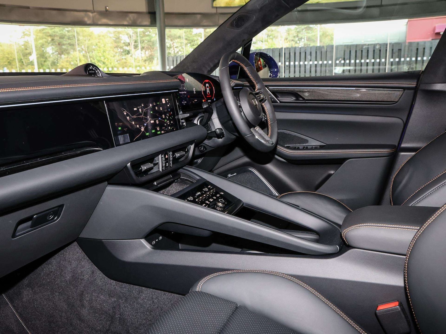 Used Porsche Macan 2025 for sale - 77164469: Photo 5