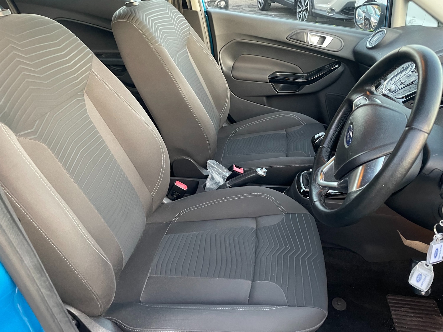 Used Ford Fiesta 2015 for sale - 76530880: Photo 11