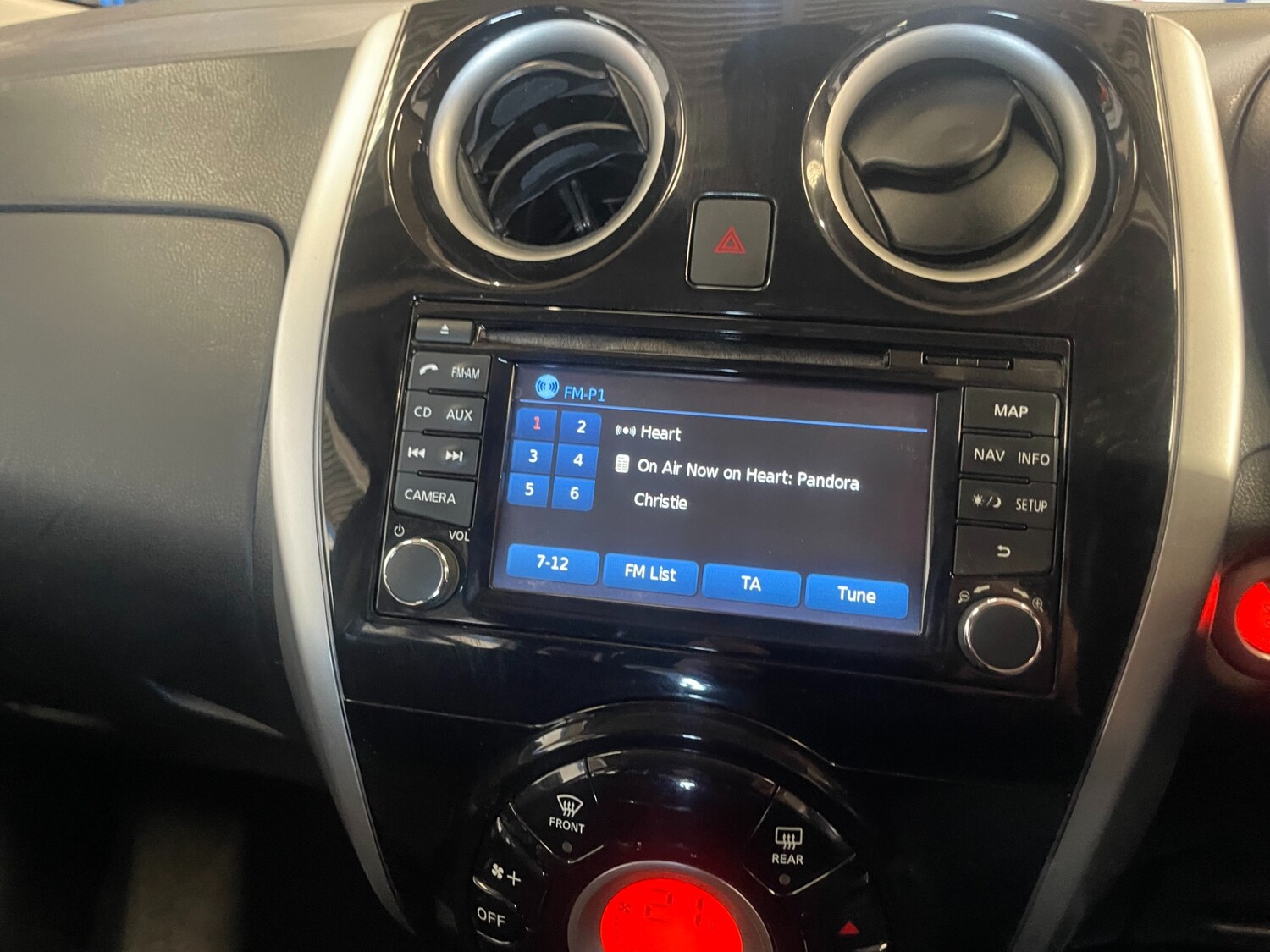 Used Nissan Note 2015 for sale - 77931384: Photo 14