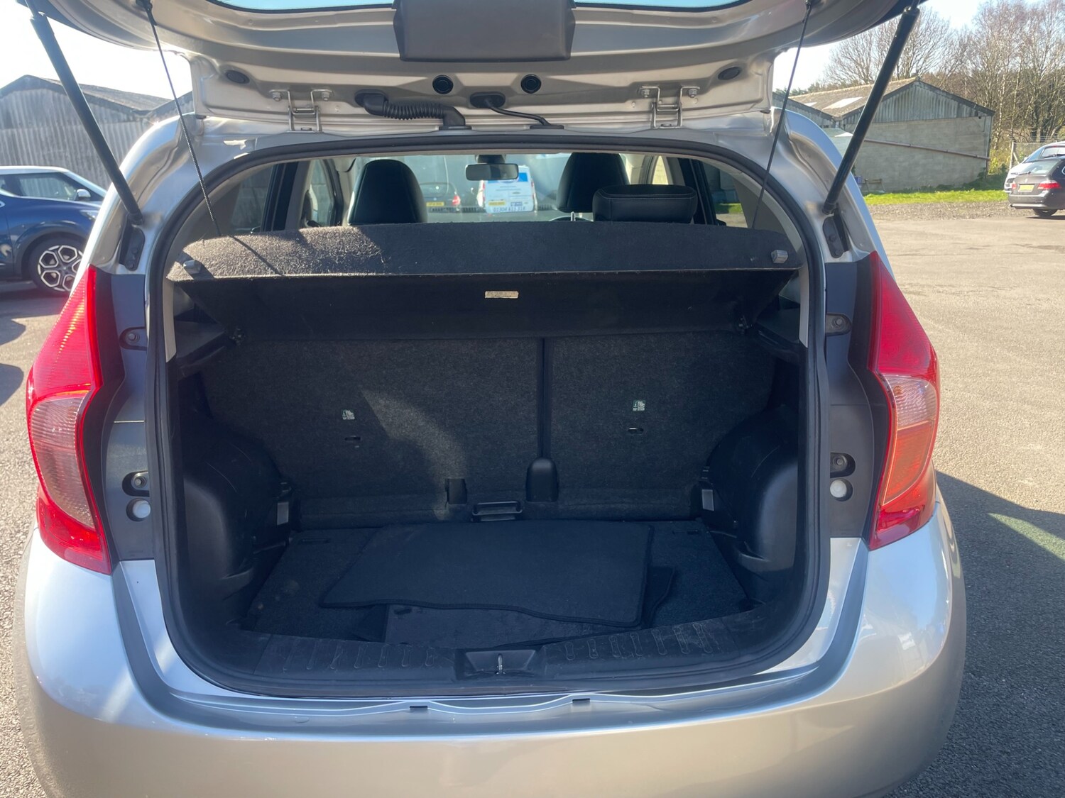 Used Nissan Note 2015 for sale - 77931384: Photo 9