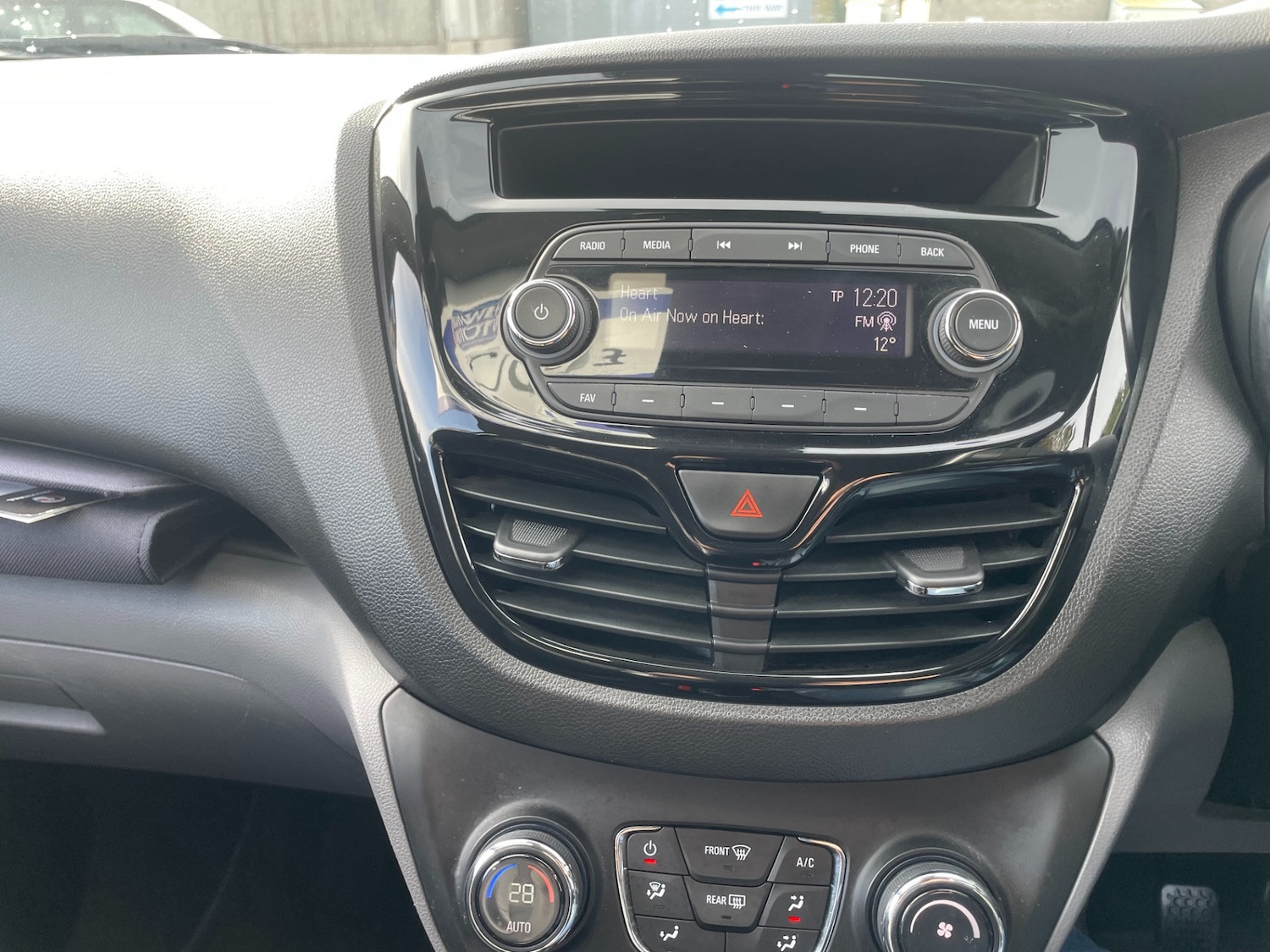 Used Vauxhall Viva 2016 for sale - 77629149: Photo 15