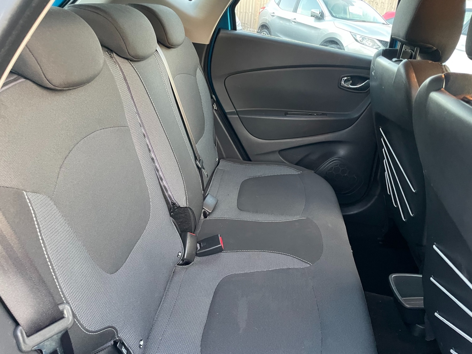 Used Renault Captur 2015 for sale - 76526761: Photo 10