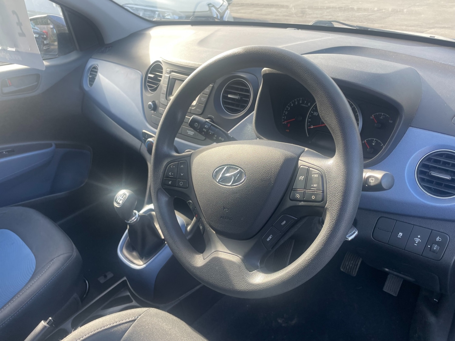 Used Hyundai i10 2016 for sale - 76363468: Photo 12