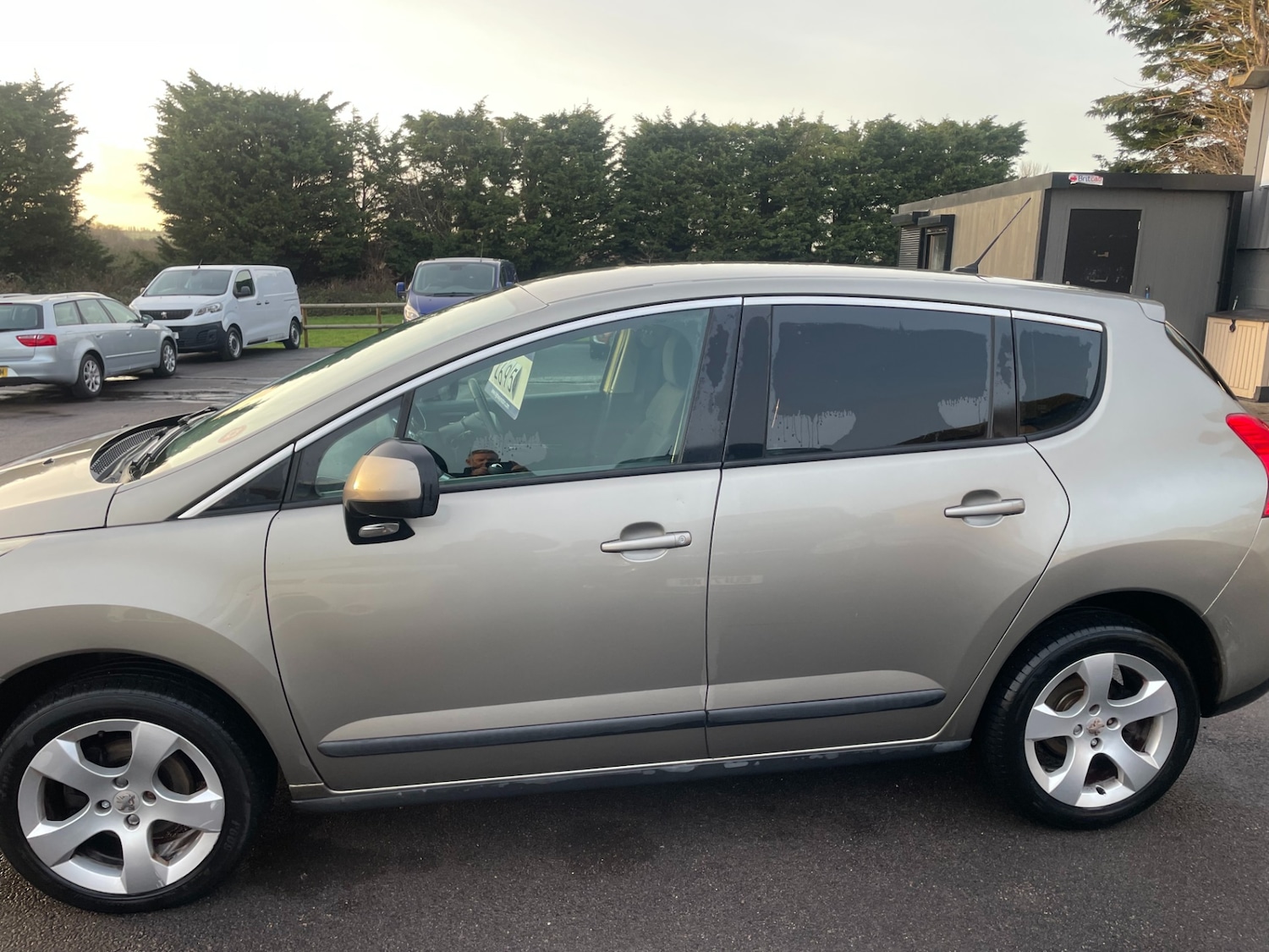 Used Peugeot 3008 2012 for sale - 77353943: Photo 4