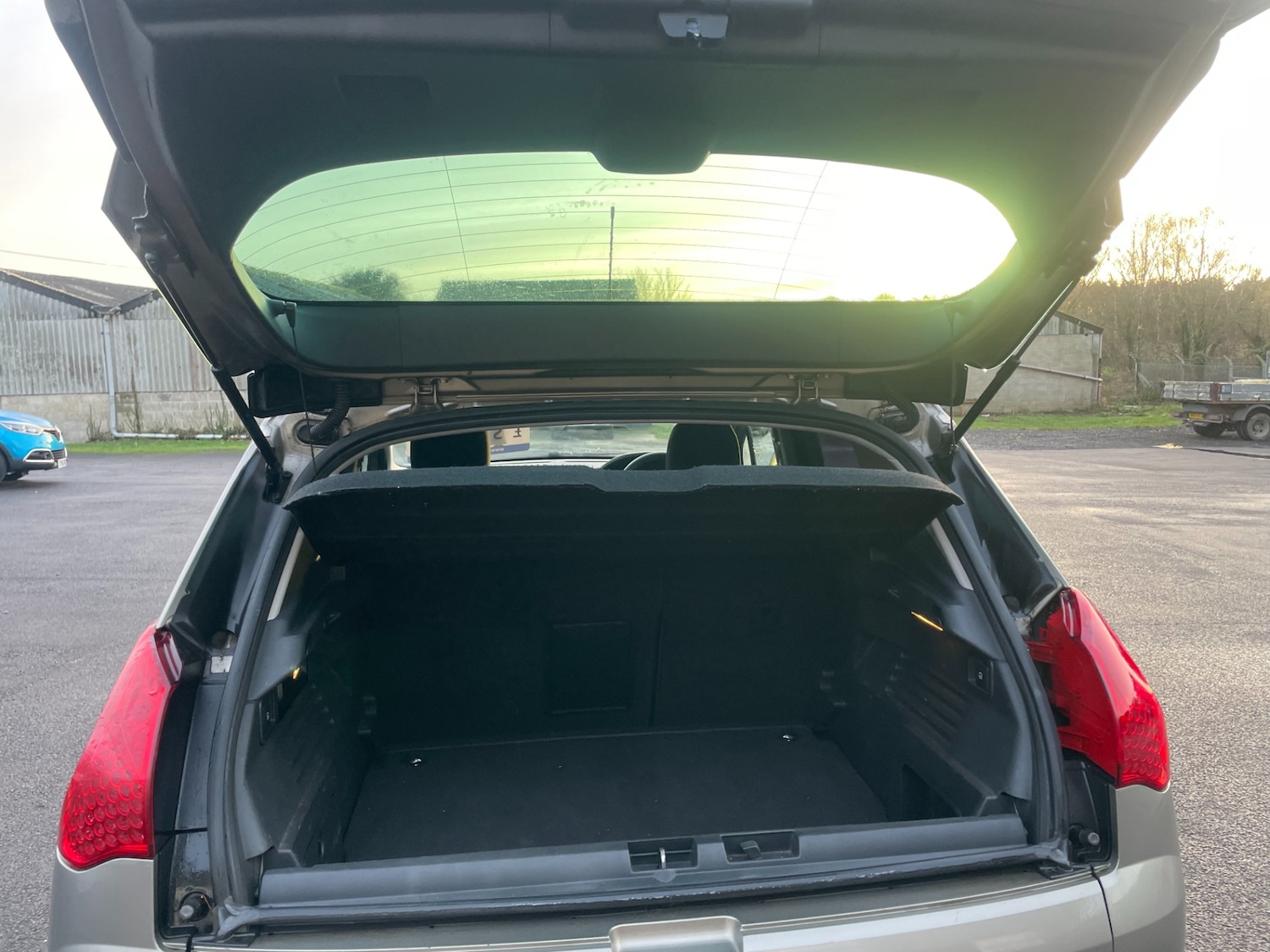 Used Peugeot 3008 2012 for sale - 77353943: Photo 6