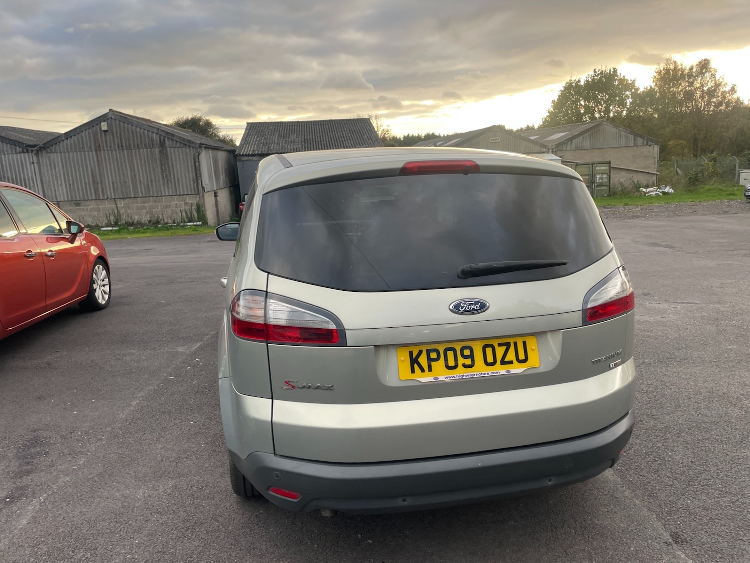 Used Ford S-Max 2009 for sale - 77445505: Photo 5