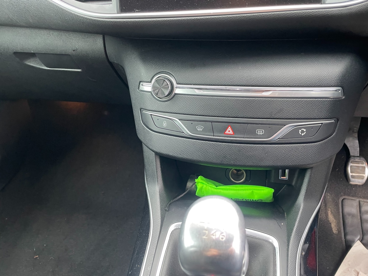 Used Peugeot 308 2018 for sale - 76979292: Photo 17