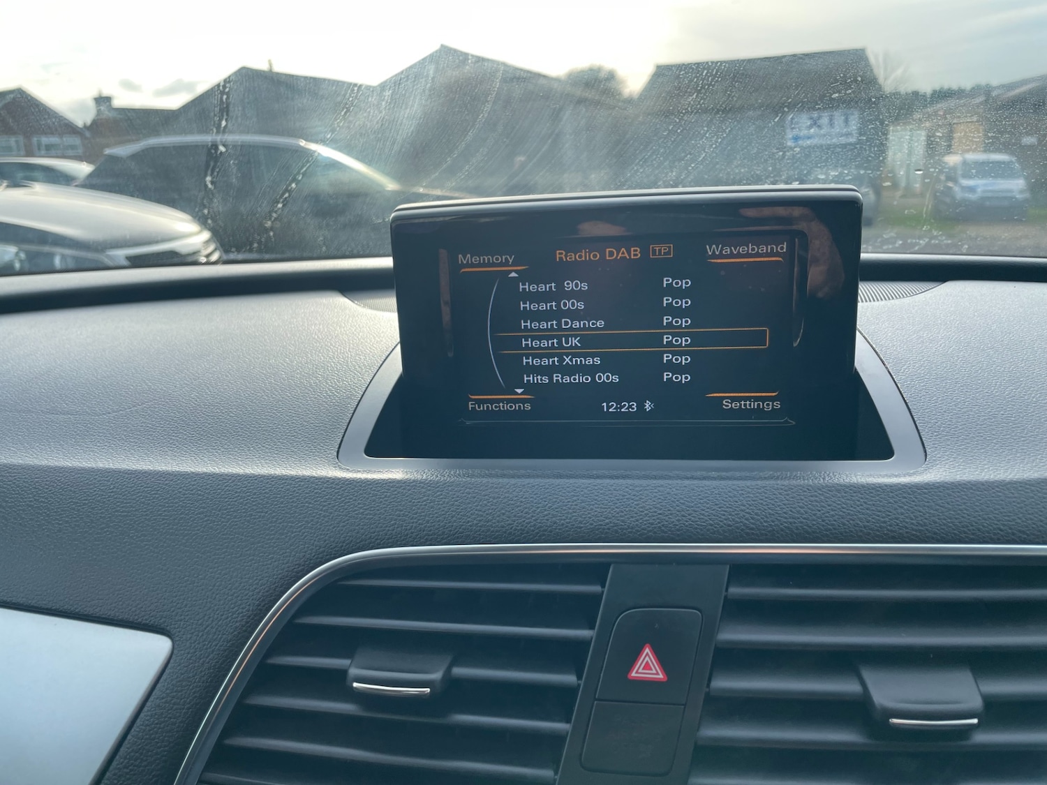 Used Audi Q3 2016 for sale - 76982632: Photo 17