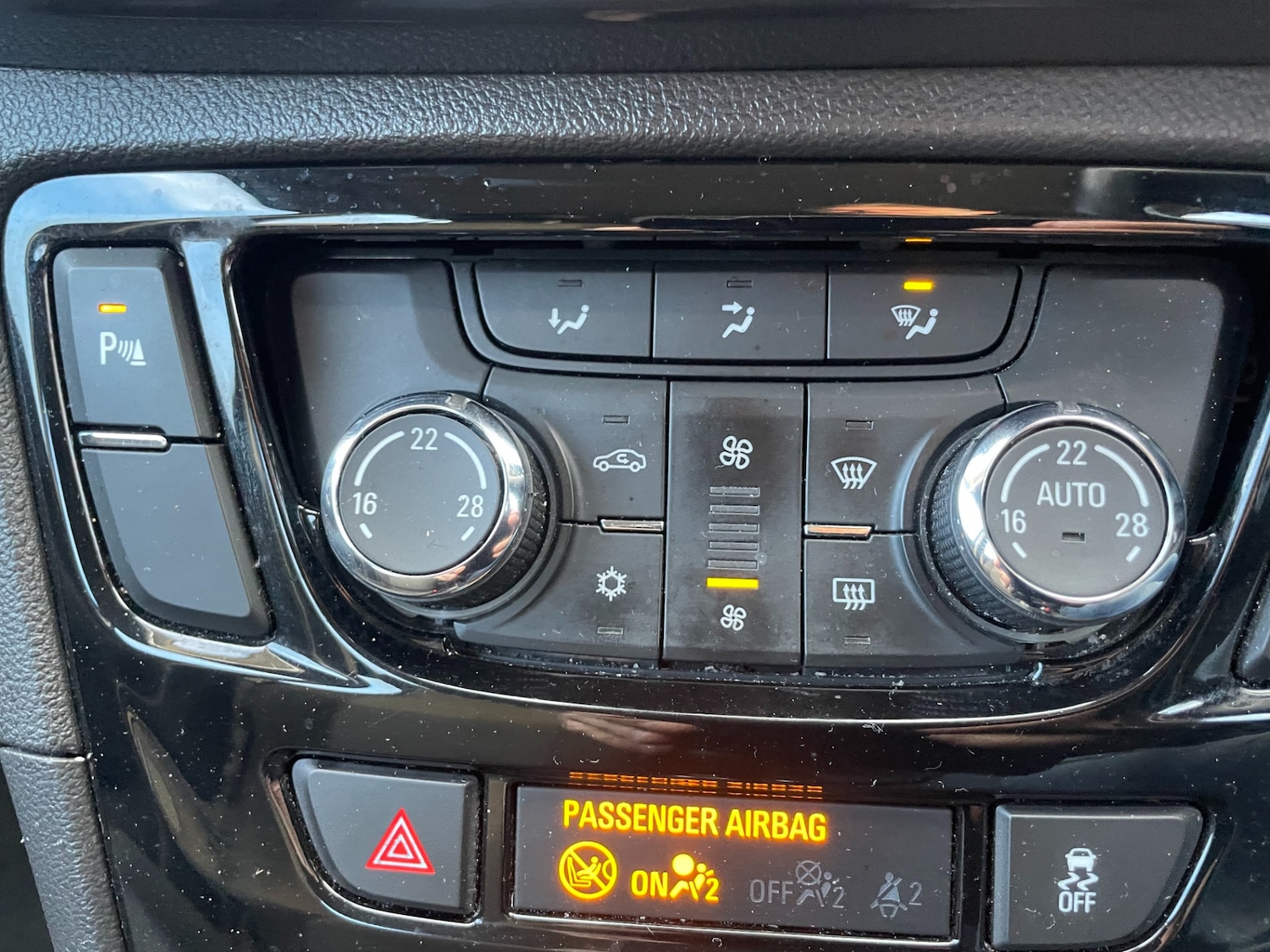 Used Vauxhall Mokka X 2017 for sale - 76363334: Photo 16