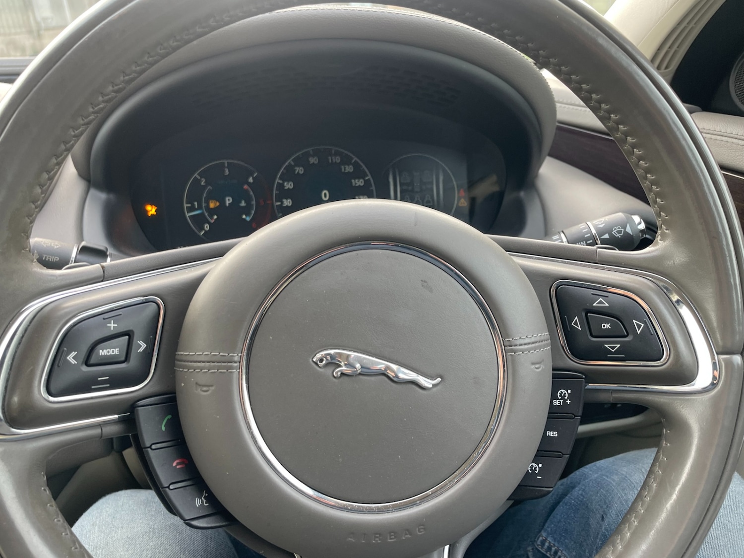 Used Jaguar XJ 2016 for sale - 77012254: Photo 16