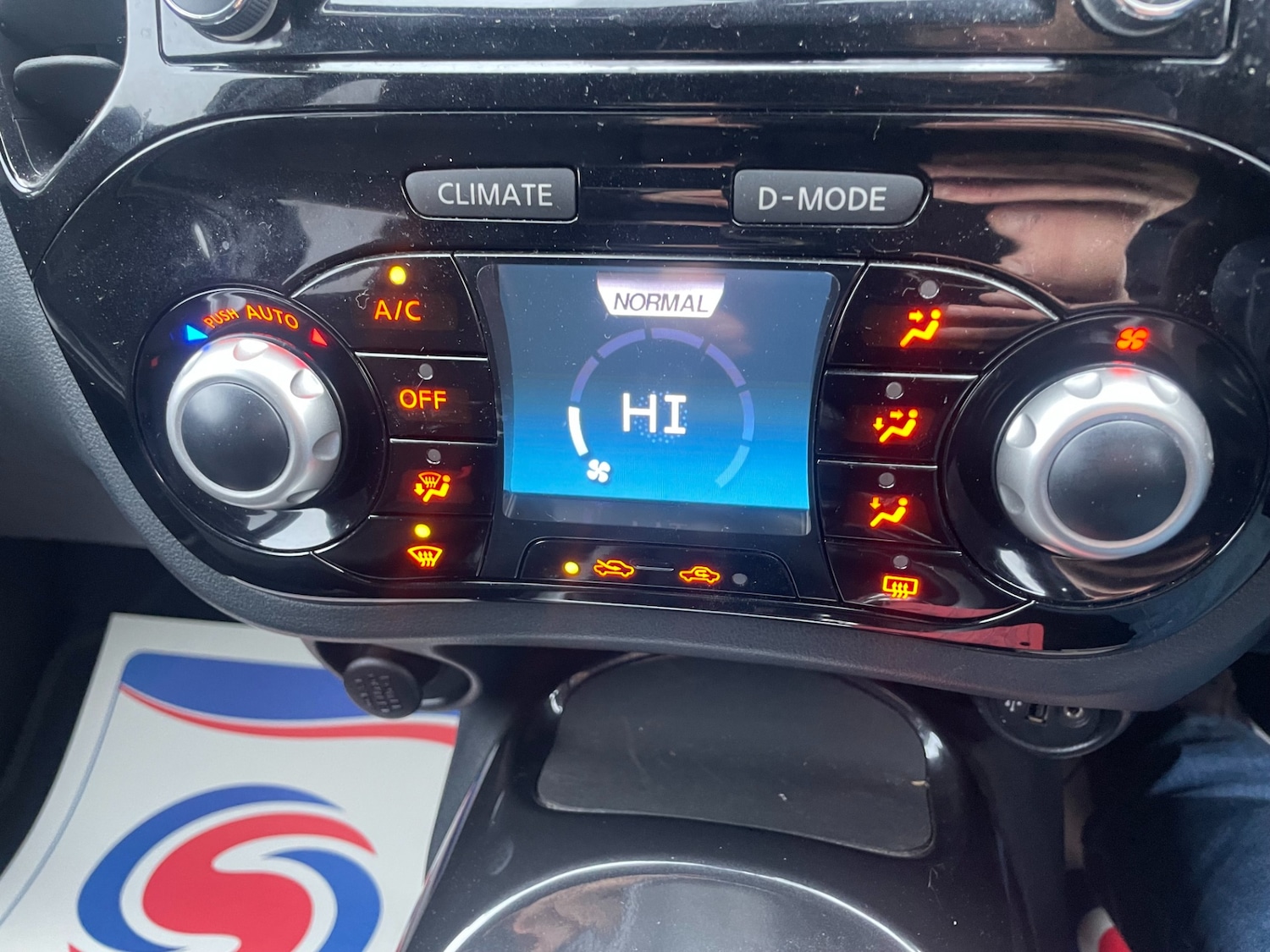 Used Nissan Juke 2015 for sale - 77234632: Photo 16