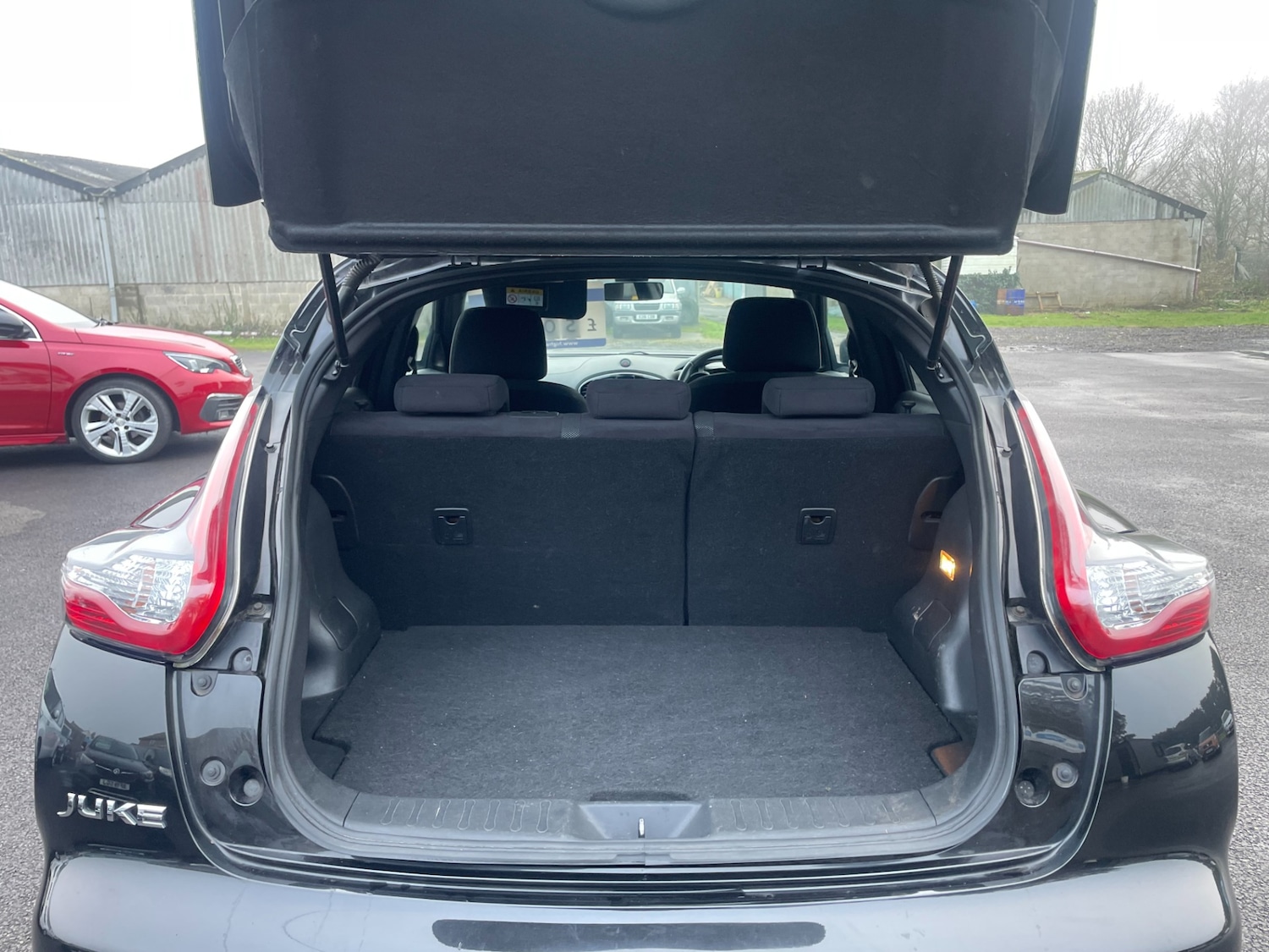 Used Nissan Juke 2015 for sale - 77234632: Photo 9