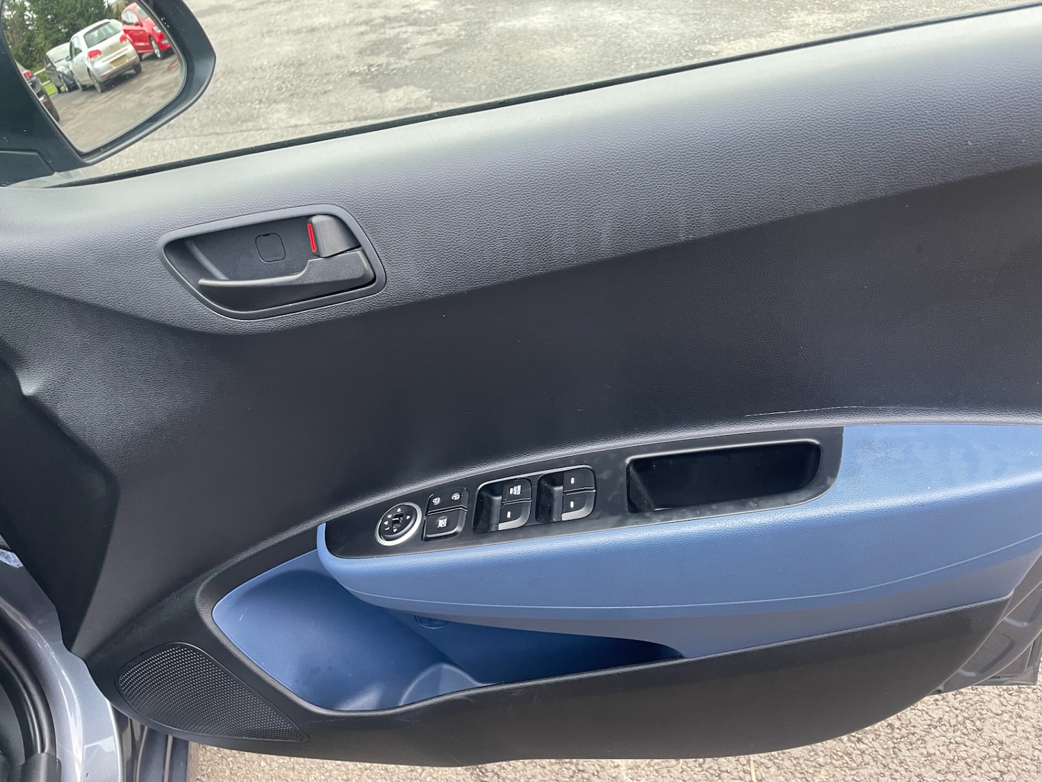 Used Hyundai i10 2016 for sale - 76879385: Photo 13