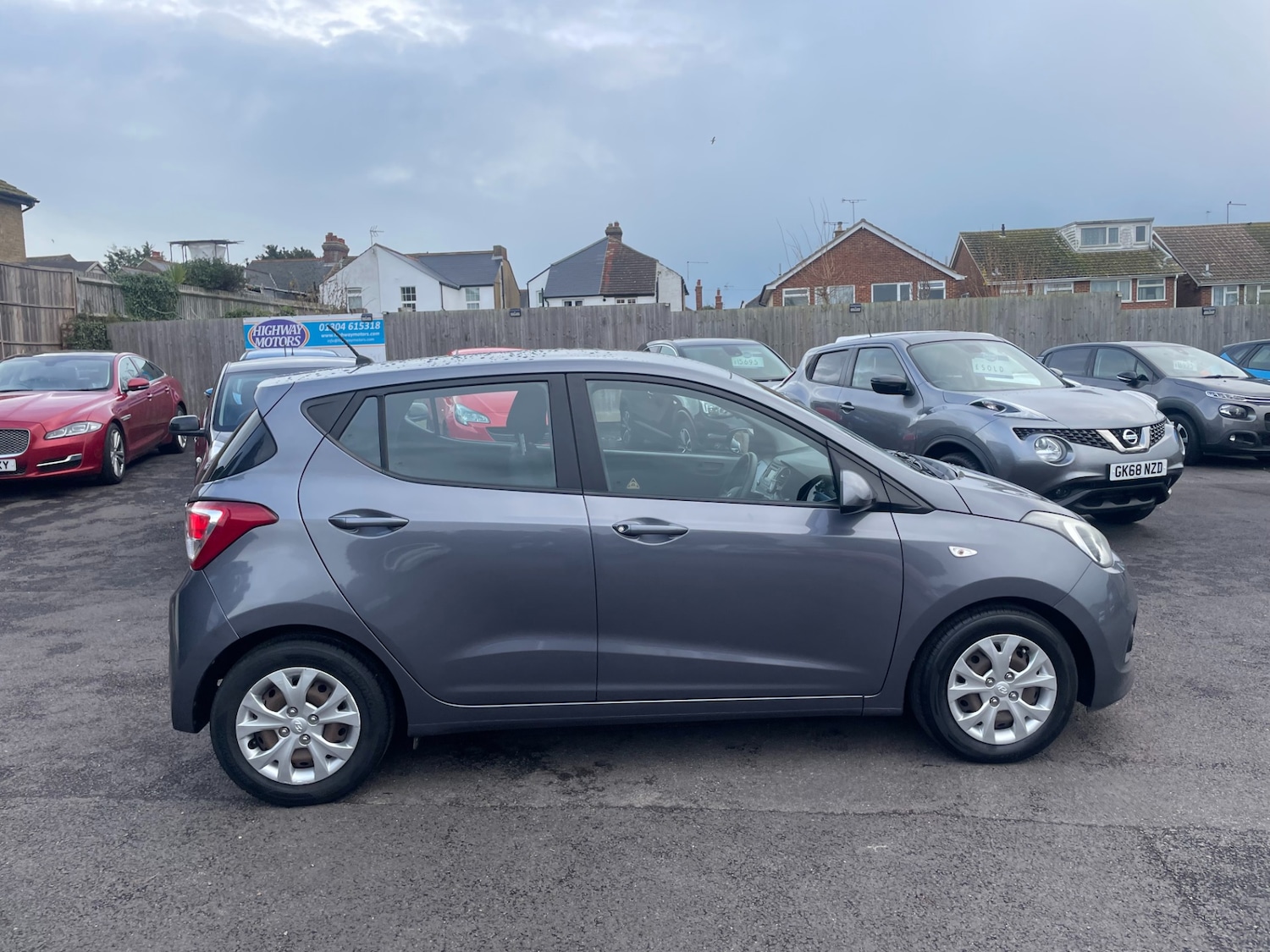 Used Hyundai i10 2016 for sale - 76879385: Photo 9
