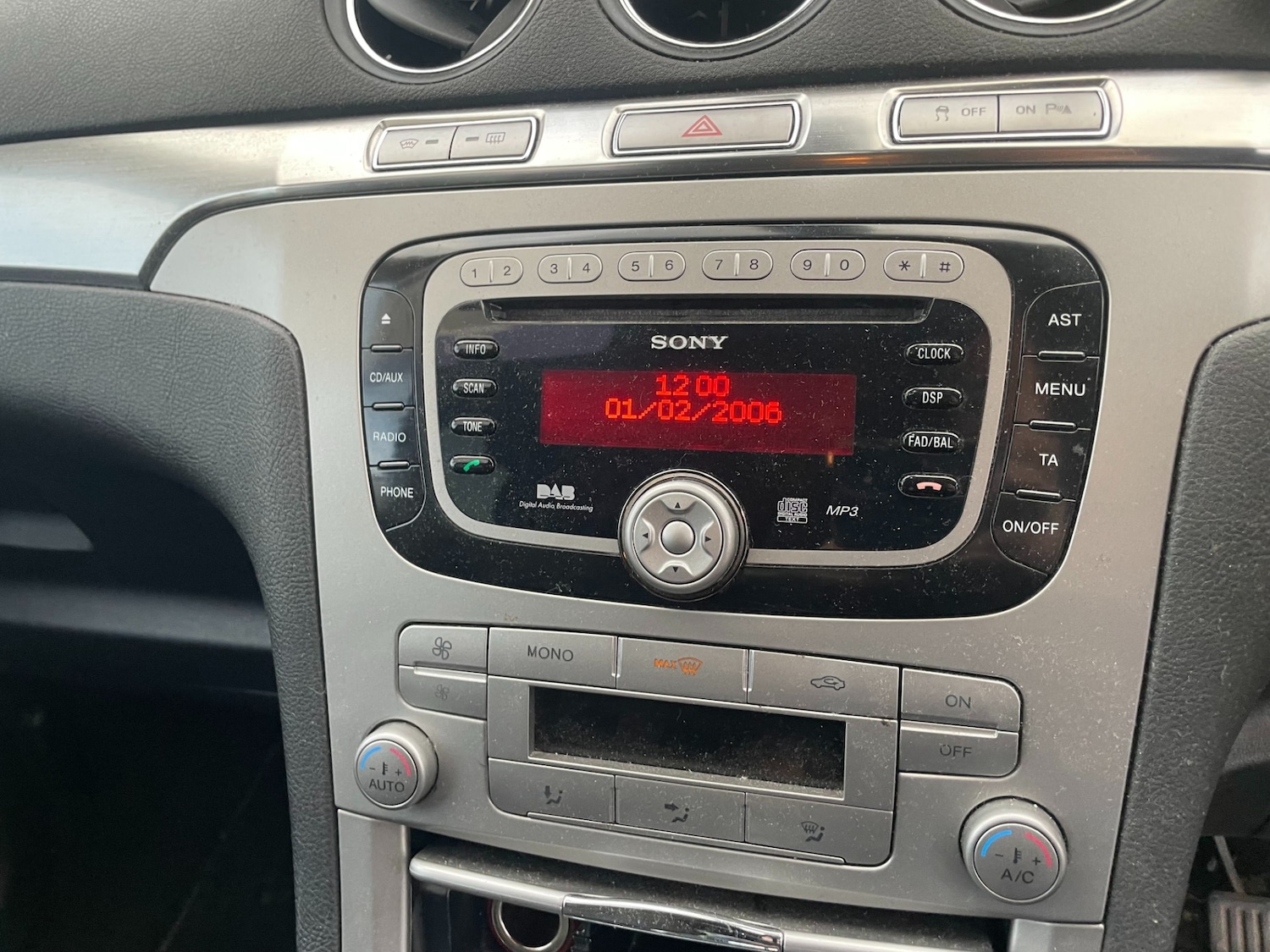 Used Ford S-Max 2009 for sale - 76384277: Photo 12