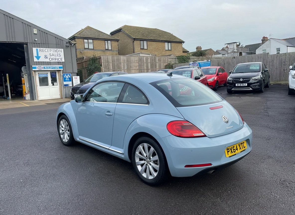 Used Volkswagen Beetle 2014 for sale - 77445736: Photo 2
