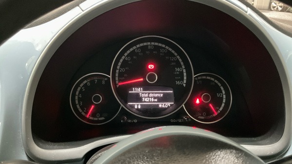 Used Volkswagen Beetle 2014 for sale - 77445736: Photo 3