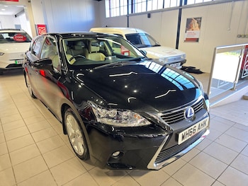 2017 (66) - 1.8 200h Premier Hatchback 5dr Petrol Hybrid CVT Euro 6 (s/s) (136 ps)