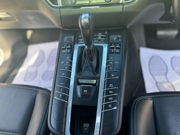 Used Porsche Macan 2018 for sale - 75061936: Photo 19