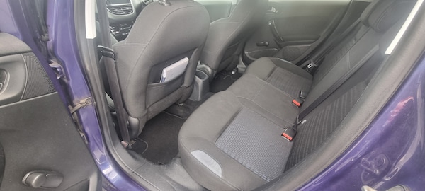 Used Peugeot 208 2012 for sale - 75303395: Photo 10
