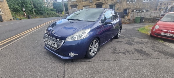 Used Peugeot 208 2012 for sale - 75303395: Photo 5