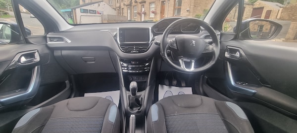 Used Peugeot 208 2012 for sale - 75303395: Photo 9