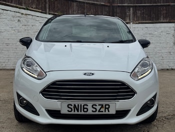 Used Ford Fiesta 2016 for sale - 79430643: Photo