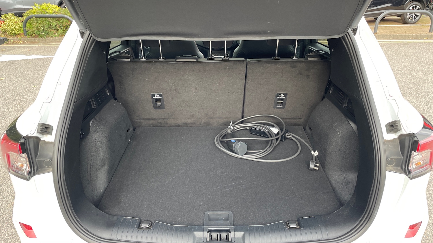 Used Ford Kuga 2023 for sale - 75975716: Photo 15