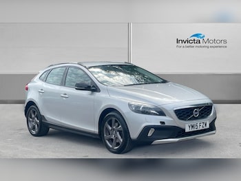 2015 - D2 Cross Country Lux Nav 5dr