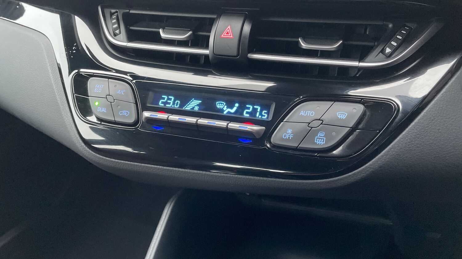 Used Toyota C-HR 2023 for sale - 77251088: Photo 21