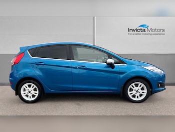 Used Ford Fiesta 2017 for sale - 76030191: Photo