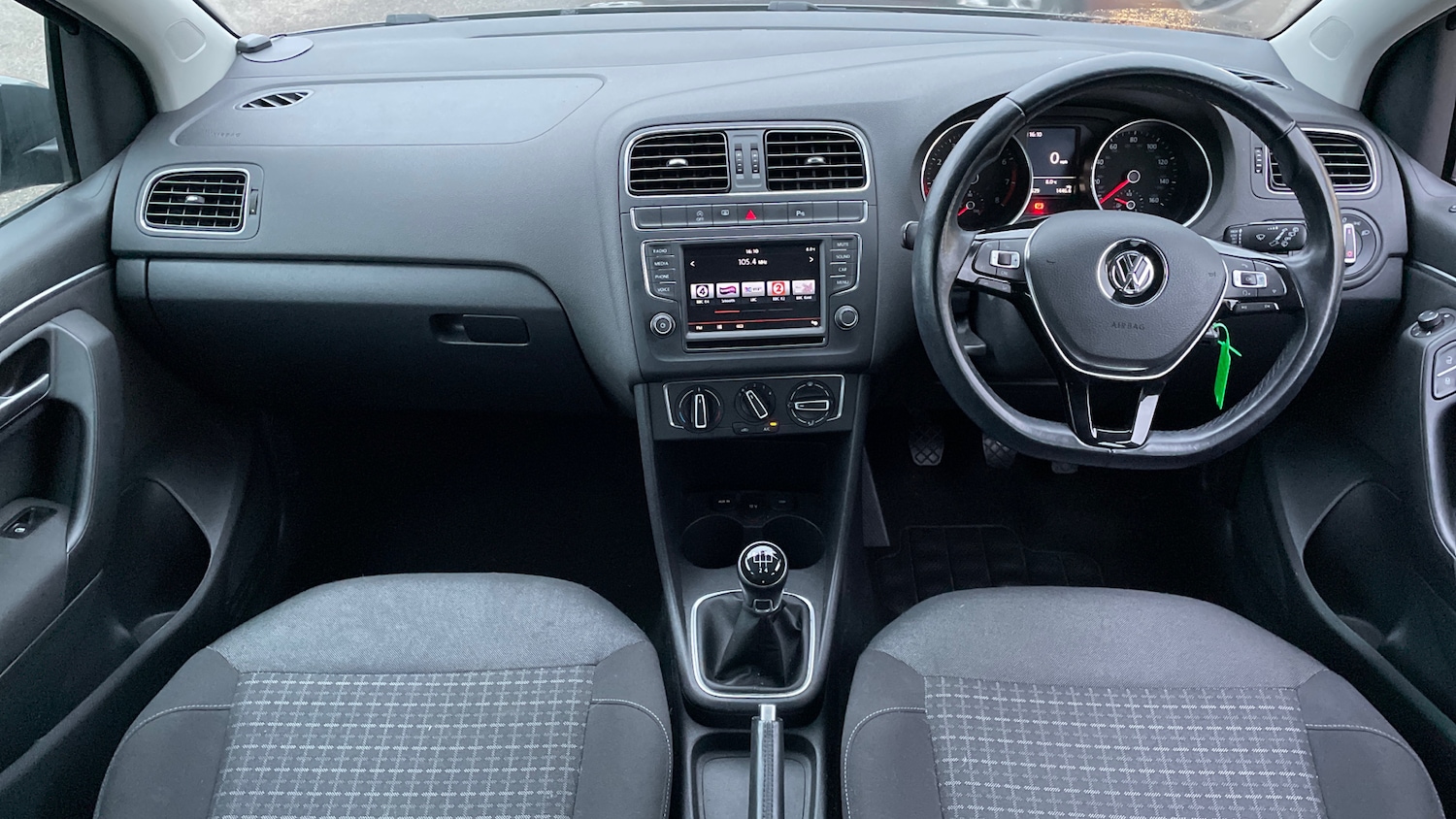 Used Volkswagen Polo 2016 for sale - 77409415: Photo 11