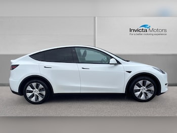 Used Tesla Model Y 2022 for sale - 76069628: Photo 2