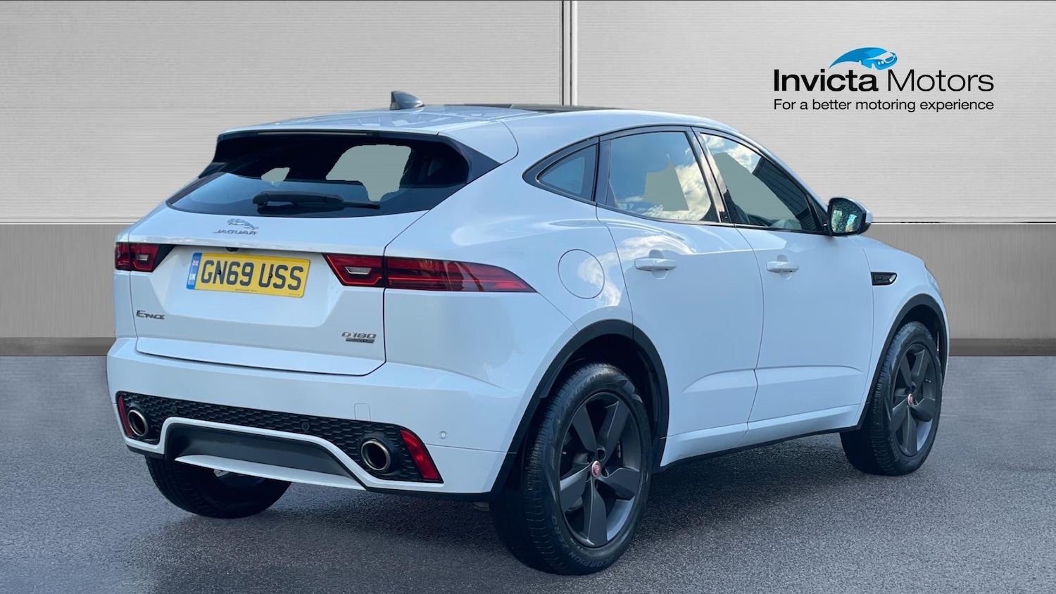 Used Jaguar E-Pace 2019 for sale - 76324895: Photo 3
