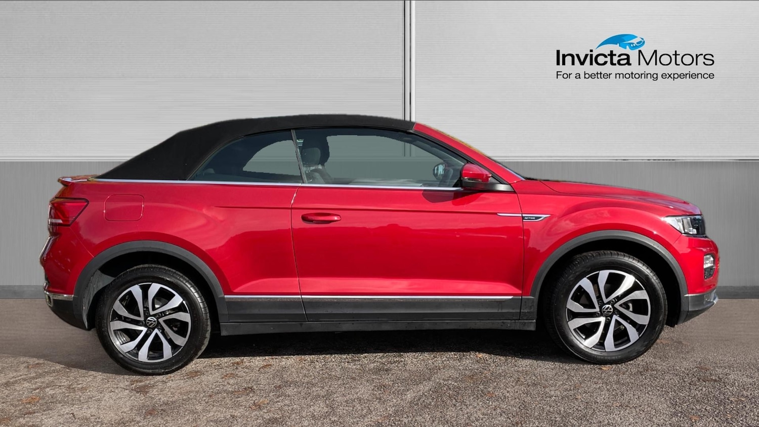 Used Volkswagen T-Roc 2021 for sale - 76784892: Photo 2