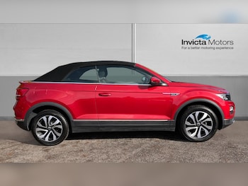 Used Volkswagen T-Roc 2021 for sale - 76784892: Photo