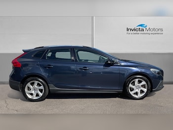 Used Volvo V40 2013 for sale - 75694925: Photo